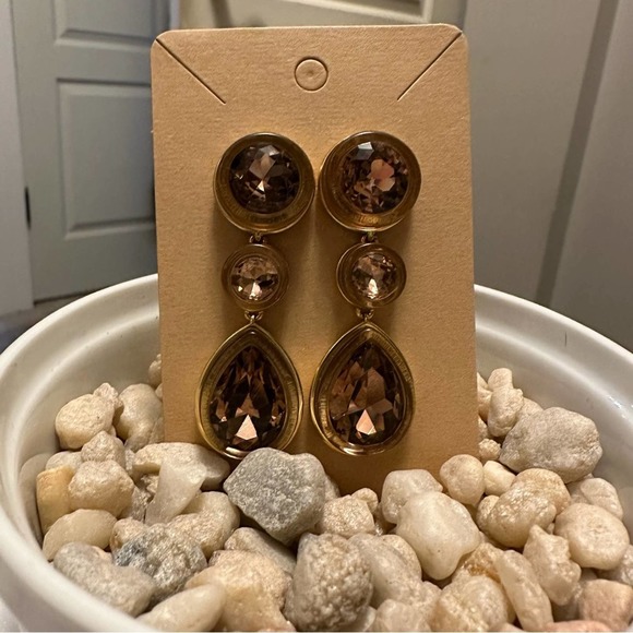 J Crew - chandelier earrings, rose gold look with pink champagne stones - Picture 6 of 9